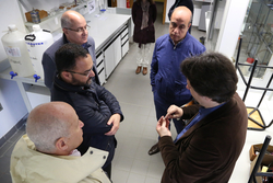 photo délégation marocaine visite labos