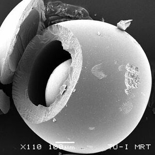 Microparticule cœur-écorce